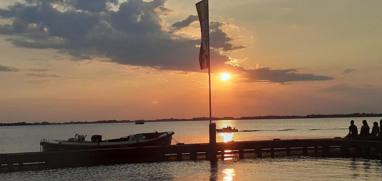 Huisje Beukers Giethoorn Εξωτερικό φωτογραφία